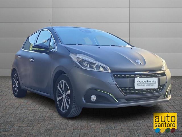 Peugeot 208 1° serie PureTech 82 5 porte Allure - foto 2 di 4