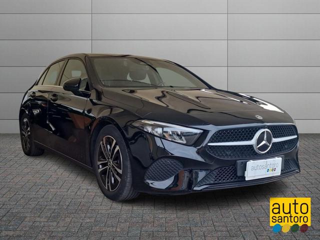 Mercedes-Benz A 180 Automatic AMG Line Advanced Plus - foto 2 di 4