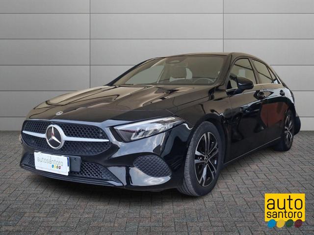 Mercedes-Benz A 180 Automatic AMG Line Advanced Plus, del 2023, 54.384 km, in vendita a Salerno (SA)