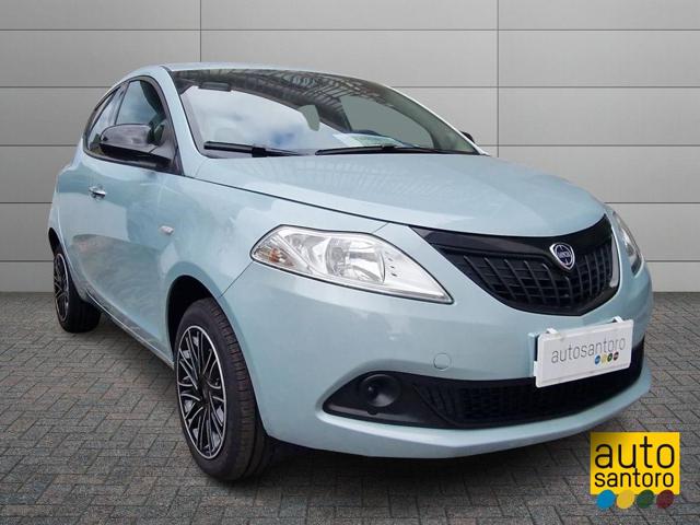 Lancia Ypsilon 1.0 FireFly 5 porte S&S Hybrid Gold Plus km 0 a SALERNO