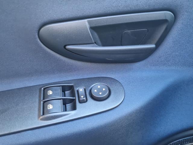 Lancia Ypsilon 1.0 FireFly 5 porte S&S Hybrid Gold usato a SALERNO