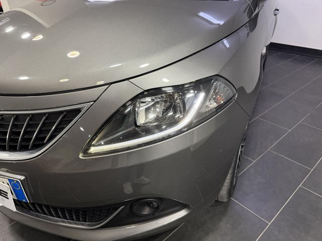 Lancia Ypsilon 1.0 FireFly 5 porte S&S Hybrid Gold - foto 3 di 4