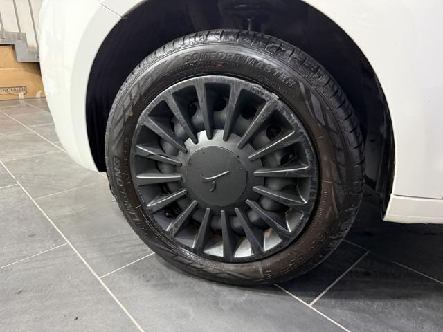 Lancia Ypsilon 1.0 FireFly 5 porte S&S Hybrid Ecochic Silver - foto 4 di 4