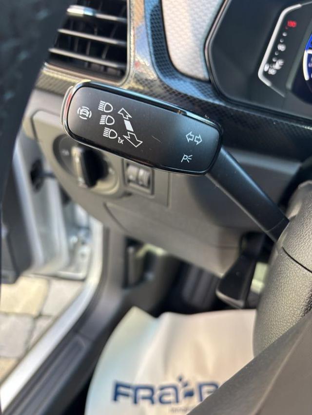 Volkswagen T-Cross 1.0 TSI 115 CV Life LED-APP CONNECT-17" usato a ALBA