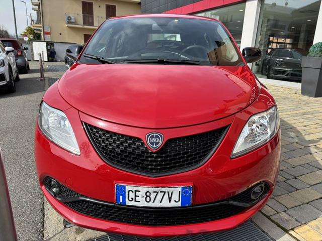 Lancia Ypsilon 1.0 FireFly 5 porte S&S Hybrid Ecochic Gold usato a ALBA
