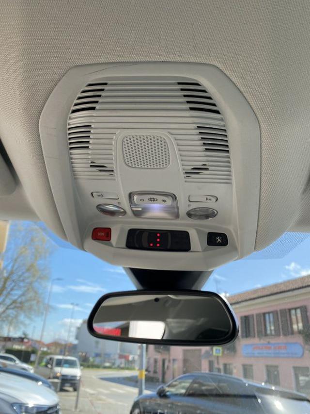Peugeot 3008 BlueHDi 130 S&S NAVI-APP-RETROCAMERA usato a ALBA