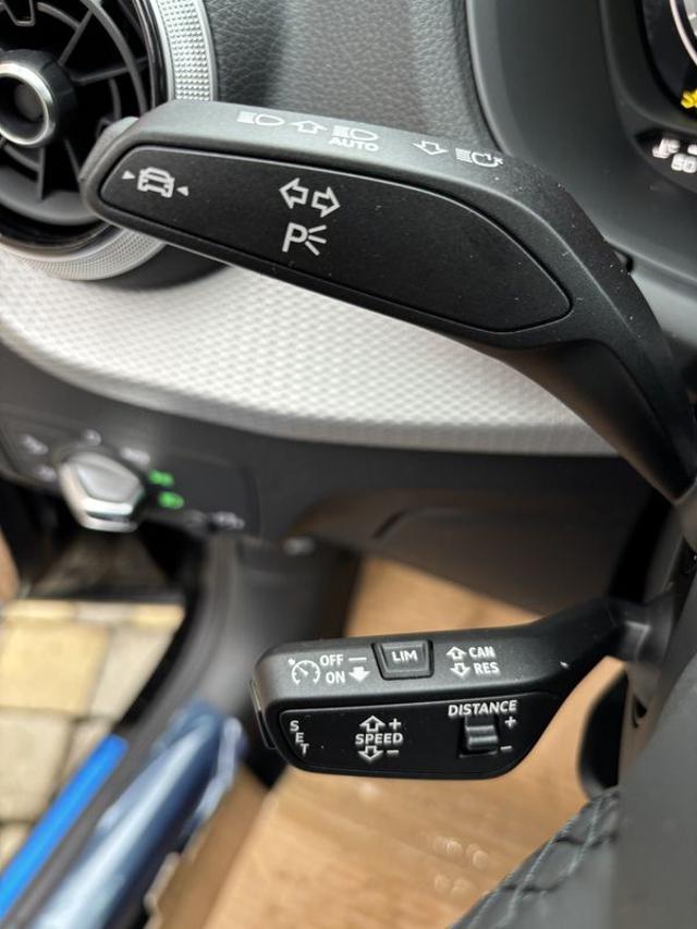 Audi Q2 35 TFSI S tronic S line Edition MATRIX-CAM-TETTO nuovo a ALBA