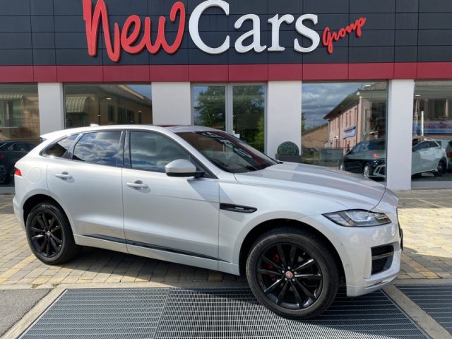 Jaguar F-Pace 2.0 D 240 CV AWD aut. R-Sport NAVI-CAM-LED-PANO-20 usato a ALBA