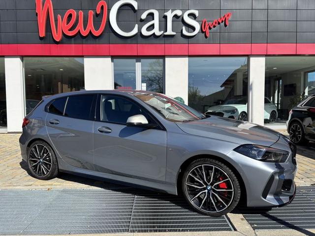 BMW M135 i xDrive NAVI-FULL LED-CAM-19" usato a ALBA