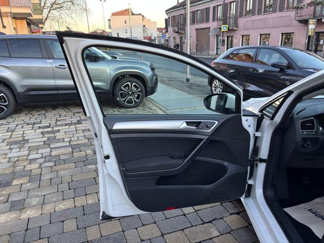 Volkswagen Golf 1.0 TSI 85 CV 5p. Trendline BlueMotion Technology, del 2017, 89.141 km, in vendita a Alba (CN)