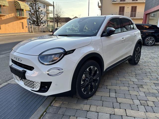 Fiat 600 Hybrid 110 CV DCT MHEV La Prima LED-CAM-18" usato a ALBA