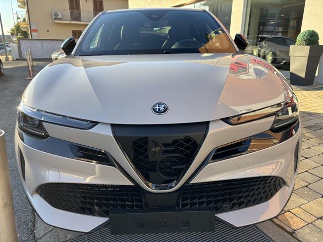 Alfa Romeo Junior 1.2 136 CV Hybrid eDCT6 Speciale FULL LED-NAVI-18" - foto 2 di 4