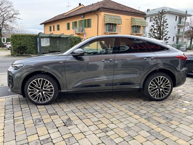 Audi Q5 SPB 40 TDI 204 CV quattro S tronic Identity Black - foto 3 di 4