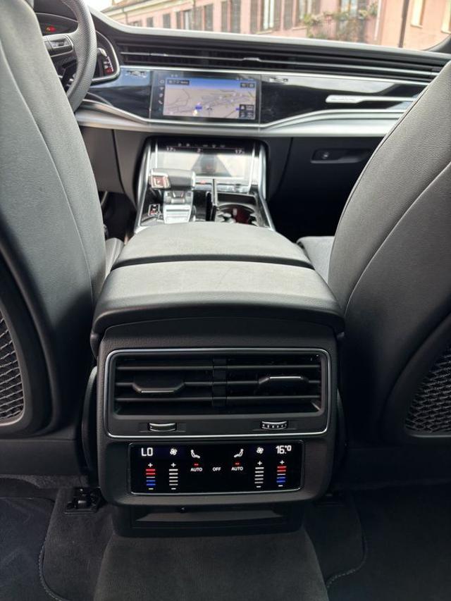 Audi Q8 SUV 50 TDI 286 CV quattro tiptronic S line edition usato a ALBA