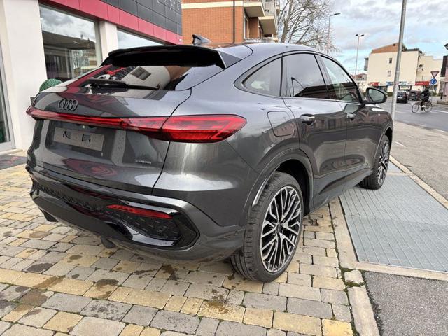 Audi Q5 SPB 40 TDI 204 CV quattro S tronic Identity Black km 0 a ALBA