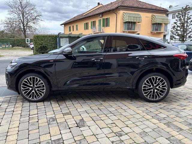 Audi Q5 SPB 40 TDI 204 CV quattro S tronic Identity Black km 0 a ALBA