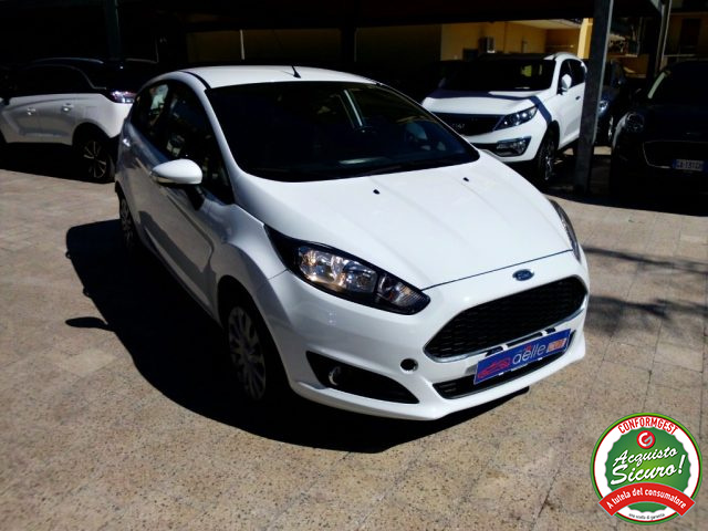 Ford Fiesta 1.5 TDCi 75CV 5P Business N1 usato a GIARRE