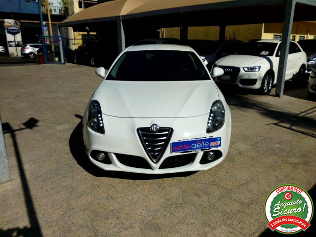 Alfa Romeo Giulietta 1.6 JTDm-2 105 CV Distinctive - foto 2 di 4