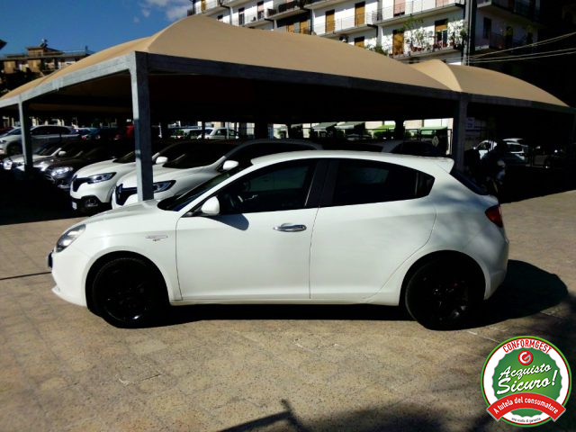 Alfa Romeo Giulietta 1.6 JTDm-2 105 CV Distinctive - foto 4 di 4