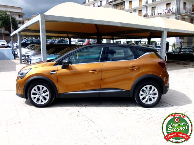 Renault Captur Blue dCi 95 CV Intens - foto 4 di 4