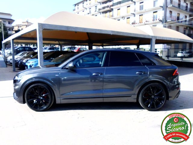 Audi Q8 50 TDI 286 CV quattro tiptronic S-Line - foto 4 di 4