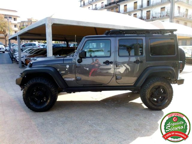 Jeep Wrangler Unlimited 2.8 CRD DPF Rubicon Auto - foto 4 di 4