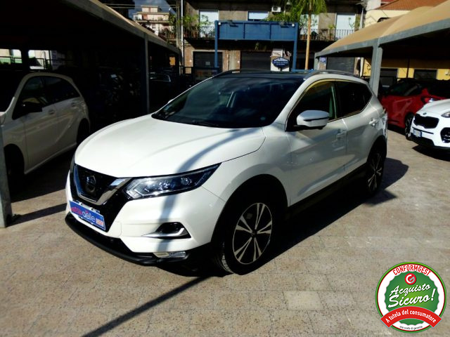Nissan Qashqai 1.6 dCi 2WD XTronic Tekna - foto 3 di 4