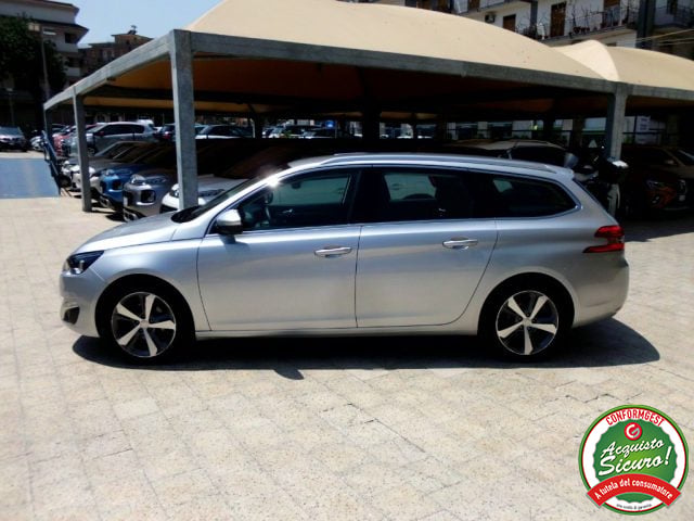 Peugeot 308 BlueHDi 120 S&S SW Allure - foto 4 di 4