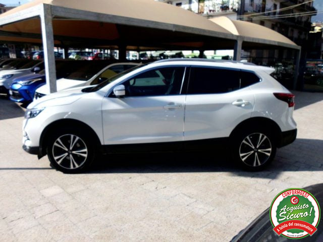 Nissan Qashqai 1.6 dCi 2WD XTronic Tekna - foto 4 di 4