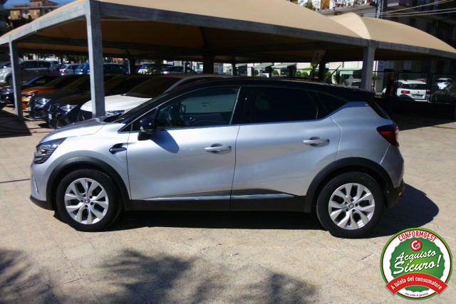 Renault Captur Full Hybrid E-Tech 145 CV Initiale Paris - foto 4 di 4
