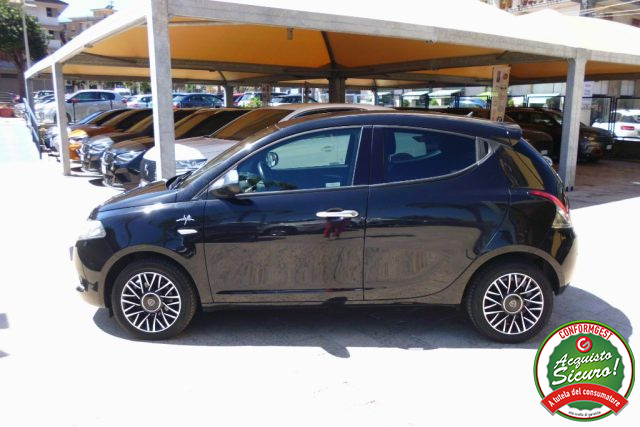 Lancia Ypsilon 1.2 69 CV 5 porte Gold - foto 4 di 34
