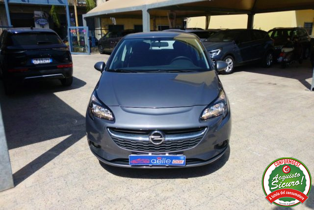 Opel Corsa 1.2 5 porte Cosmo - foto 2 di 4