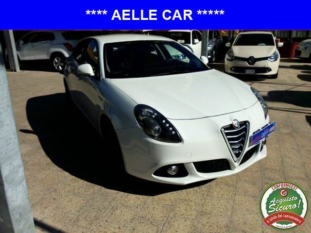 Alfa Romeo Giulietta 1.6 JTDm-2 105 CV Distinctive, del 2015, 180.000 km, in vendita a Giarre (CT)