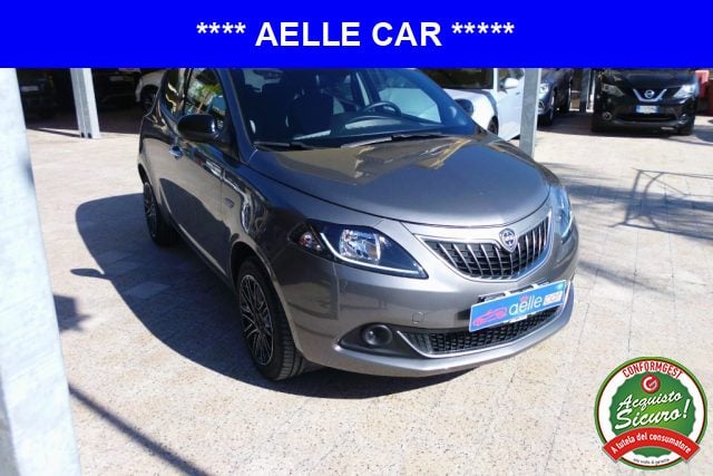 Lancia Ypsilon 1.0 FireFly 5 porte S&S Hybrid Gold, del 2022, 69.000 km, in vendita a Giarre (CT)