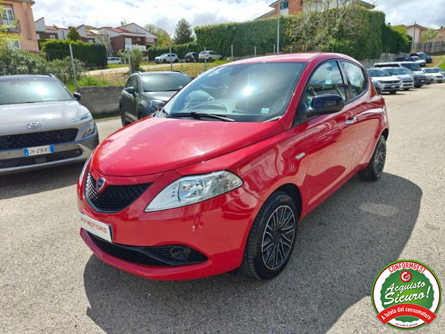 Lancia Ypsilon 1.2 69 CV 5 porte Gold - foto 2 di 4
