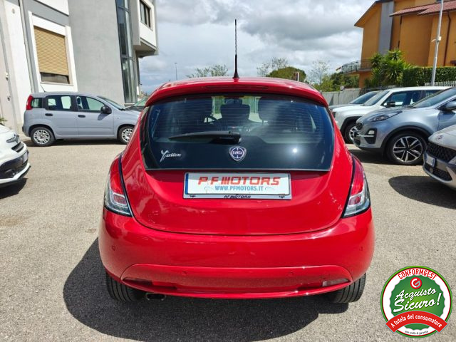 Lancia Ypsilon 1.2 69 CV 5 porte Gold - foto 4 di 4