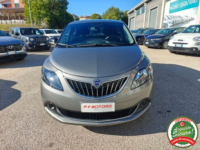 Lancia Ypsilon 1.0 FireFly 5 porte S&S Hybrid Ecochic Gold, del 2021, 86.000 km, in vendita a San Nicola Manfredi (BN)