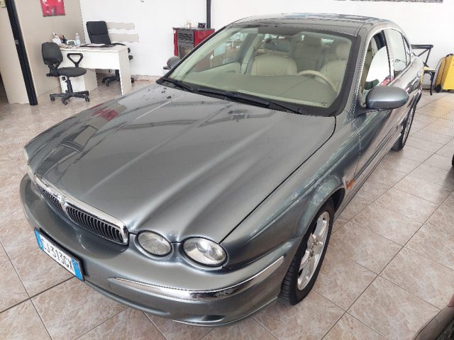 Jaguar X-Type 2 litri V6 24V cat - foto 2 di 4