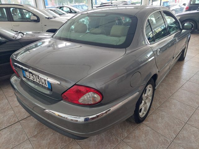 Jaguar X-Type 2 litri V6 24V cat - foto 3 di 4