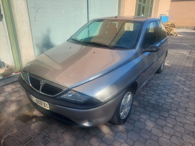 Lancia Y 1.2i cat LE - foto 2 di 4