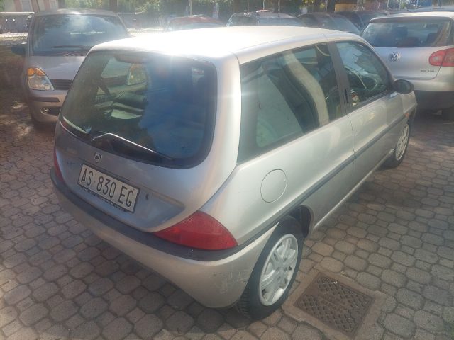 Lancia Y 1.2i cat LE - foto 3 di 4