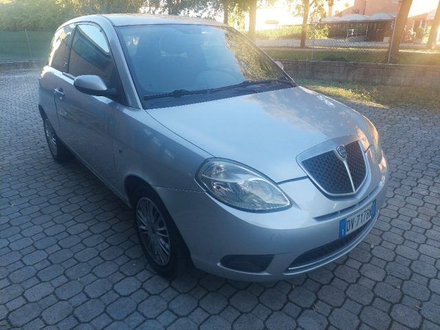 Lancia Ypsilon 1.4 Argento Ecochic GPL - foto 2 di 4
