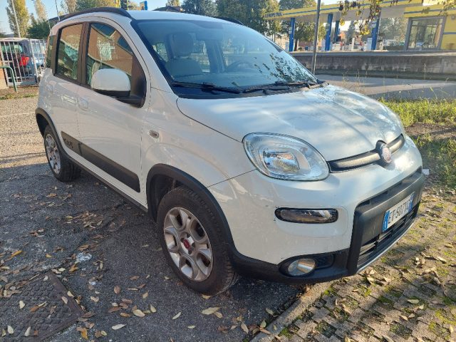 Fiat Panda 1.3 MJT S&S 4x4, del 2014, 189.000 km, in vendita a Bagnolo In Piano (RE)