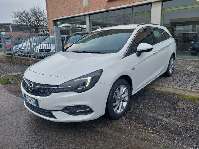 Opel Astra 1.5 CDTI 105 CV S&S Sports Tourer Business Eleganc usato a BAGNOLO IN PIANO