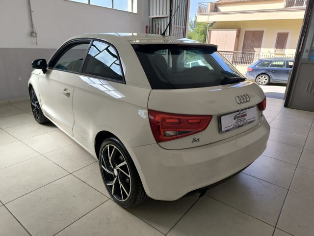 Audi A1 1.6 TDI 105 CV Ambition - foto 4 di 6