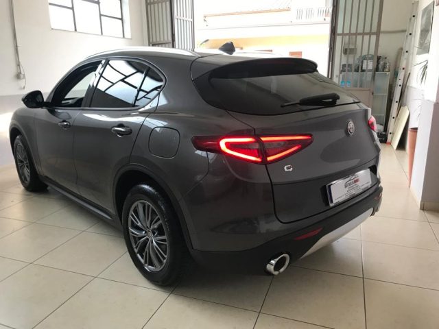 Alfa Romeo Stelvio 2.2 Turbodiesel 210 CV AT8 Q4 Business - foto 3 di 4
