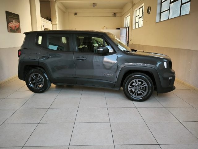 Jeep Renegade 1.6 Mjt 130 CV Longitude, del 2023, 45.000 km, in vendita a Nicosia (EN)