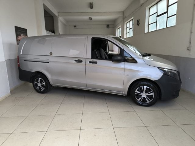 Mercedes-Benz Vito 2.2 114 CDI PC Furgone Long, del 2019, 103.000 km, in vendita a Nicosia (EN)