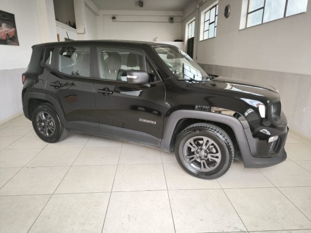 Jeep Renegade 1.6 Mjt 130 CV Longitude, del 2022, 74.000 km, in vendita a Nicosia (EN)