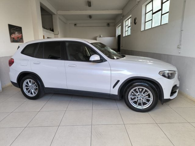 BMW X3 xDrive20d 48V Business Advantage, del 2021, 95.000 km, in vendita a Nicosia (EN)